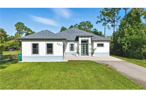 727 12th Street, Naples, FL 34117 Sold 10/24/25