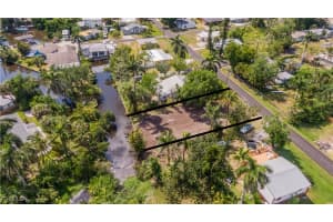 67 Oak Street, North Fort Myers, FL 33903 - MLS#225060197