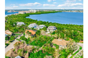 950 Sea Oats Court, Marco Island, FL 34145 - MLS#225060208