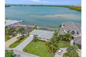 1112 Edington Pl, Marco Island
