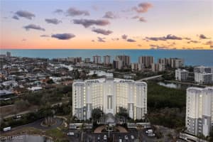 300 Dunes Blvd 404, Naples