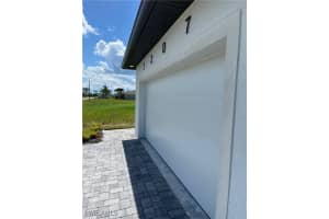 2207 25th Lane, Cape Coral, FL 33993 - MLS#225060340
