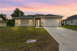 3005 8th Street, Lehigh Acres, FL 33971 Sold 08/22/25