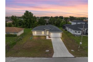 3005 8th Street, Lehigh Acres, FL 33971 Sold 08/22/25