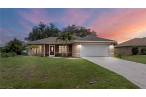 6140 Laurelwood Dr, Fort Myers