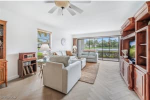 332 Charlemagne Boulevard, Naples, FL 34112 - MLS#225060448