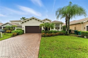 6899 Del Mar Ter, Naples