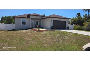 3196 Connecticut Ave, Naples