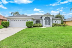 204 19th Terrace, Cape Coral, FL 33990 - MLS#225060506