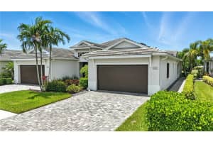 8951 Saint Lucia Dr, Naples