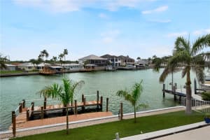190 Tahiti Circle, Naples, FL 34113 - MLS#225060717