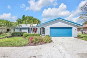 226 Pinehurst Cir, Naples