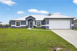 2525 Ne 4th Pl, Cape Coral