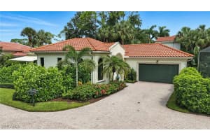 2547 Avila Ln, Naples