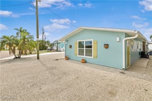 3820 Coconut Drive, St James City, FL 33956 - MLS#225060784
