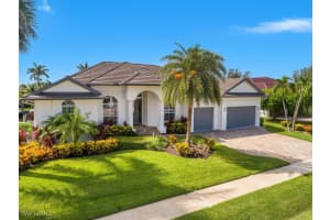 609 Crescent St, Marco Island