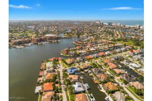 609 Crescent Street, Marco Island, FL 34145 - MLS#225060795