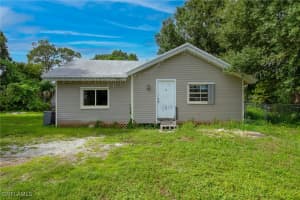 365 Clark St, North Fort Myers