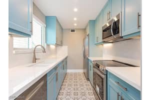 2500 Gulf Shore Boulevard, Naples, FL 34103 - MLS#225060827