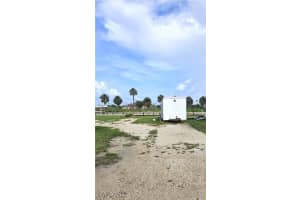 863 Oak Street, Fort Myers Beach, FL 33931 - MLS#225060829