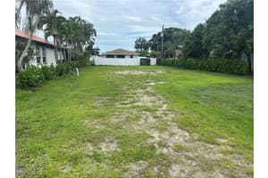 614 109th Avenue, Naples, FL 34108 - MLS#225060869
