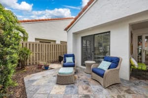 833 Reef Point Circle, Naples, FL 34108 - MLS#225060870