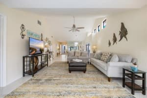 833 Reef Point Circle, Naples, FL 34108 - MLS#225060870