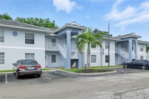 8423 Bernwood Cove Loop 401, Fort Myers