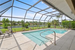 1348 Monarch Cir, Naples