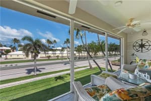 2500 Gulf Shore Blvd N N4, Naples