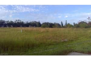 32 Cosmopolitan Drive, Lehigh Acres, FL 33936 - MLS#225060997