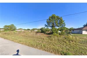 4424/4426 27th Street, Lehigh Acres, FL 33973 Sold 10/17/25