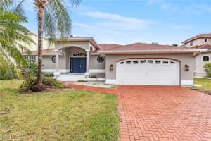 5701 Riverside Drive, Cape Coral, FL 33904 - MLS#225061037