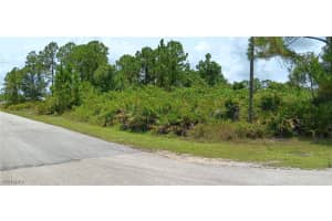 346 Austin Avenue, Lehigh Acres, FL 33974 - MLS#225061058