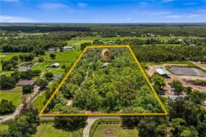 19591 Honey Bear Lane, North Fort Myers, FL 33917 Sold 09/19/25