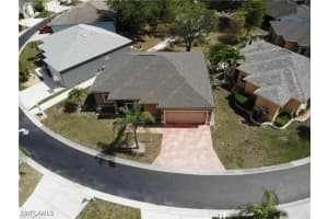 10740 Pearl Bay Circle, Estero, FL 33928 - MLS#225061081