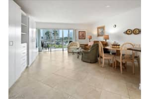 1 Bluebill Avenue, Naples, FL 34108 - MLS#225061082