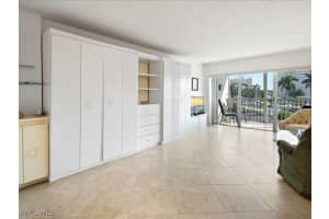 1 Bluebill Avenue, Naples, FL 34108 - MLS#225061082