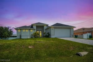 1013 Ne 39th Ter, Cape Coral