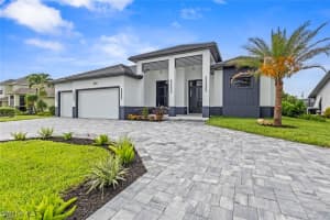424 Mohawk Parkway, Cape Coral, FL 33914 Sold 08/19/25