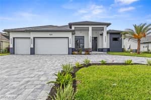 424 Mohawk Parkway, Cape Coral, FL 33914 Sold 08/19/25