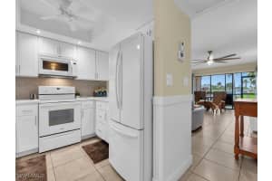 808 Cape Coral Parkway, Cape Coral, FL 33914 - MLS#225061162