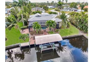 1041 S Town And River Dr, Fort Myers