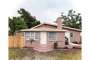 3902 Locust Ave, Sarasota