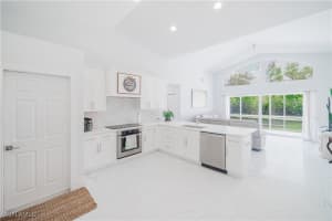 12411 Eagle Pointe Circle, Fort Myers, FL 33913 - MLS#225061283