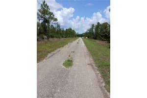 2142 Winnetka Drive, Lehigh Acres, FL 33972 - MLS#225061303