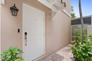 5569 Cove Circle, Naples, FL 34119 - MLS#225061329