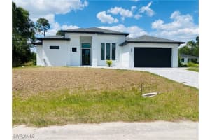 5300 3rd St W, Lehigh Acres