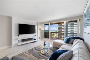 4001 Gulf Shore Boulevard, Naples, FL 34103 - MLS#225061451