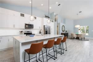 1511 Whispering Oaks Cir, Naples